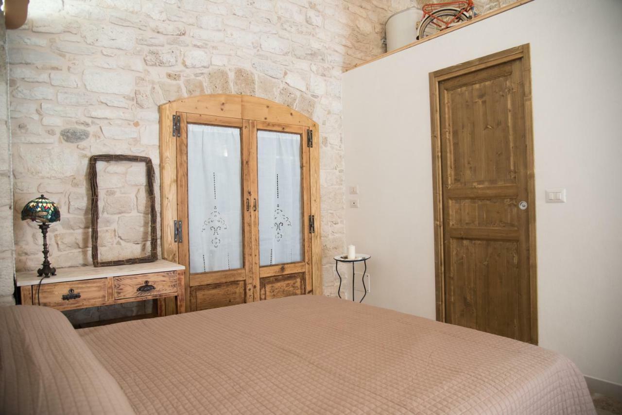 Piazza Duomo - Medieval Puglia'S House Giovinazzo Bagian luar foto
