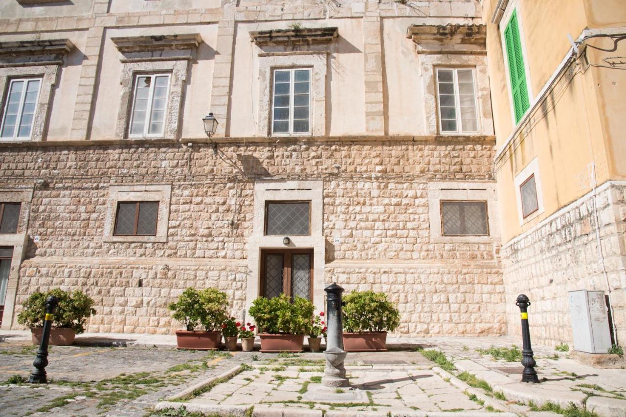 Piazza Duomo - Medieval Puglia'S House Giovinazzo Bagian luar foto