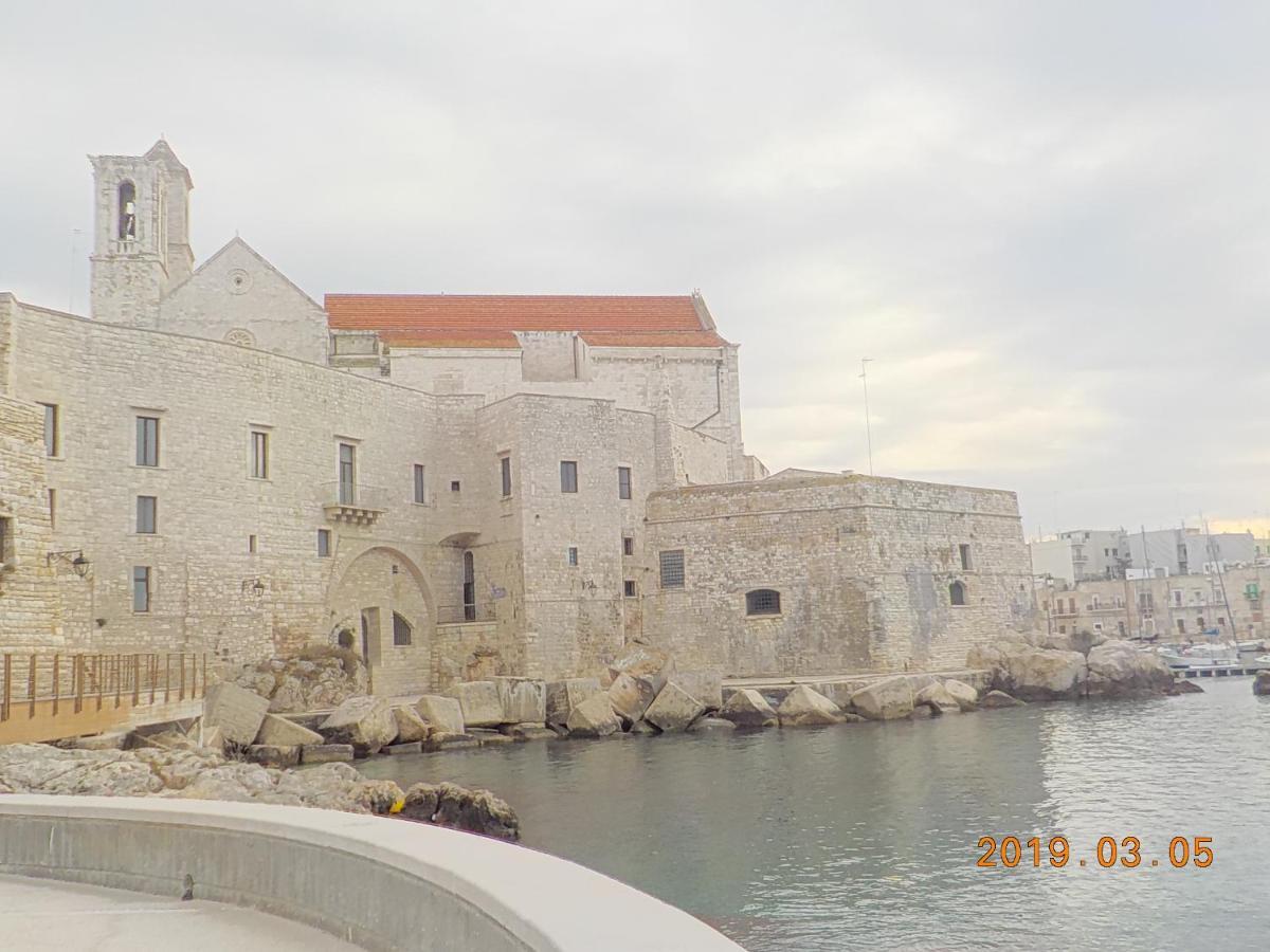 Piazza Duomo - Medieval Puglia'S House Giovinazzo Bagian luar foto